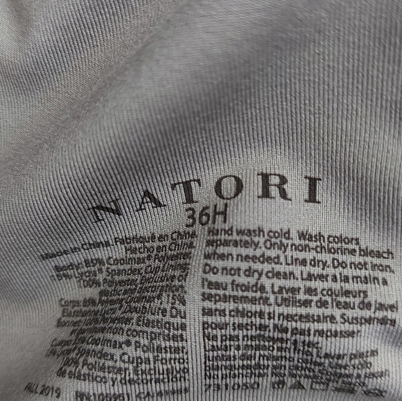 Natori Yogi Convertible Sports Bra - Picture 10 of 10